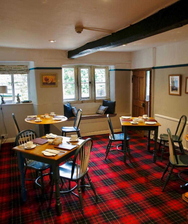 Ashfield House Hotel Grassington Exterior photo The dining room at the Old Inn