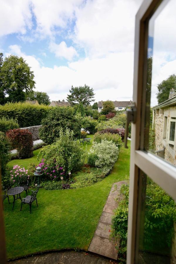 Ashfield House Hotel Grassington Exterior photo The garden of the former vicarage