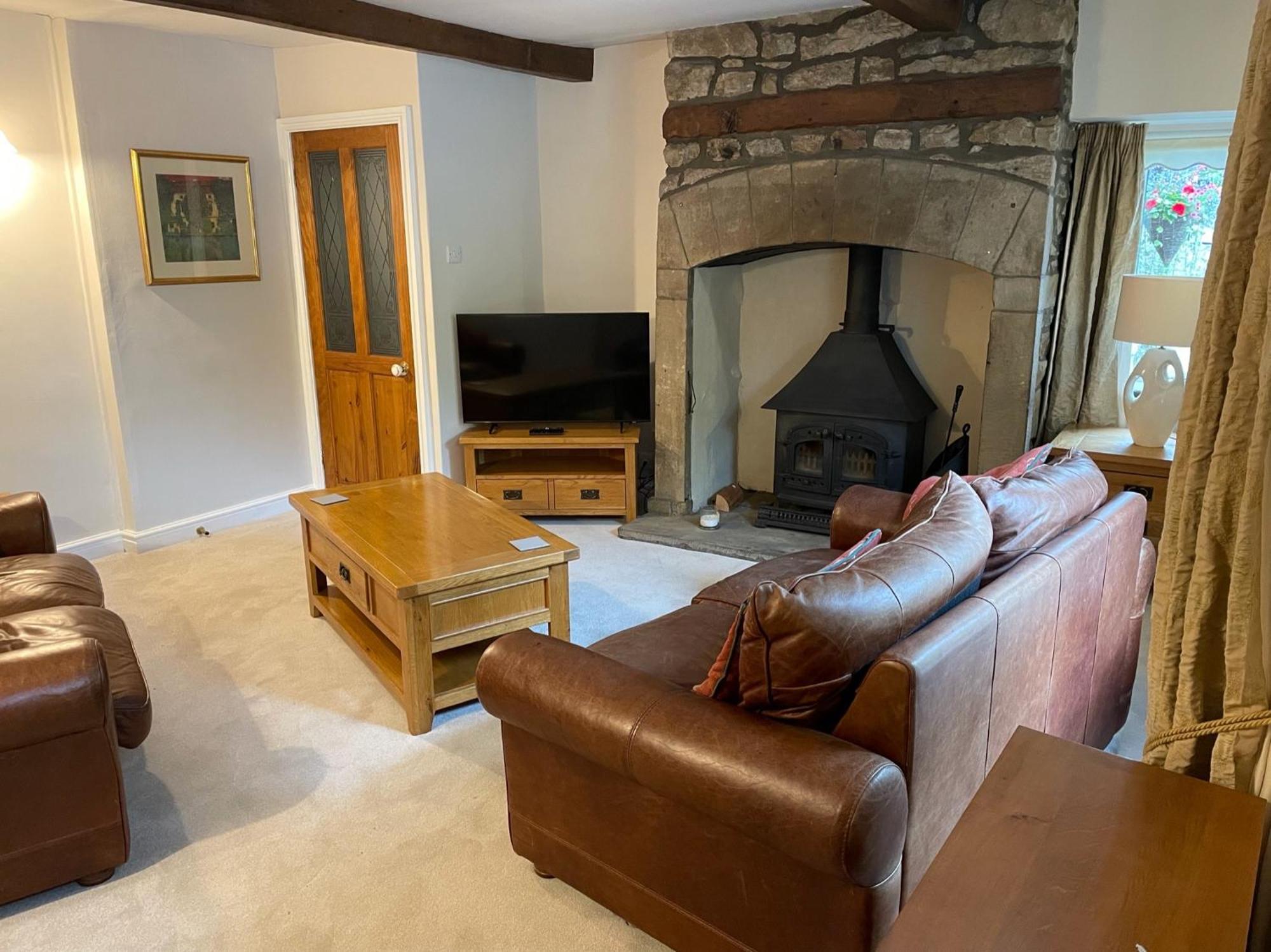 Ashfield House Hotel Grassington Room photo The living room at The Old School House, 2019