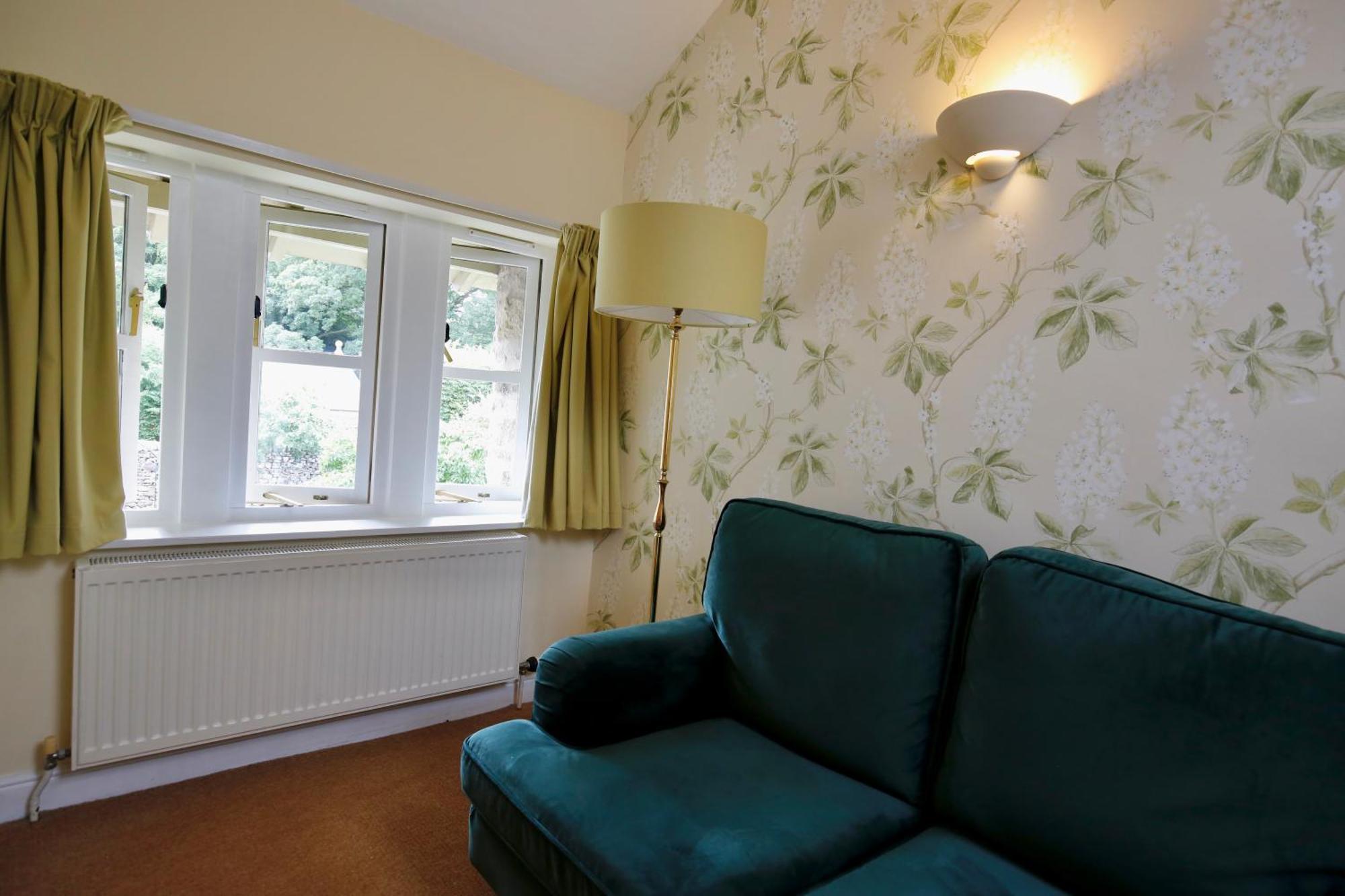 Ashfield House Hotel Grassington Room photo A radiator in a living room